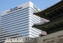 [단독]올리브영, 신한은행이 잡았다…임베디드 파킹통장 처음 출시키로