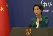 중국, "한중일 3국 정상회담 여건 안 돼…일본 지도자 탓"