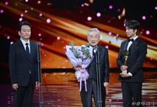 칠순엔 시트콤, 구순엔 연극…원로배우 이순재, 91세로 별세