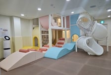 방산시장 내 '모험 놀이터'...중구, 서울형 키즈카페 을지로점 개관