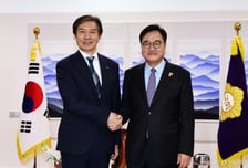 우원식 국회의장 "제3당 역할 중요"…조국 "어깨 무겁다"