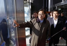 우원식 "12.3 계엄날 욕 안했으면 민주주의 사랑하지 않는 사람"