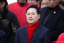 "중도 확장" 요구 빗발치는데…"아스팔트" 강조한 장동혁의 속내는?