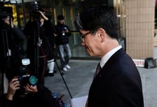 현직에서 기소된 두번째 수사기관장…휘청이는 공수처