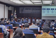 "진료 보러 서울 가지 마세요" 이 말 안 통한다? 보건의료전문가 제언은