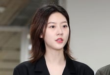 김새론 모친 "김수현, 미성년자 교제 맞다"…카톡 증거 추가 공개