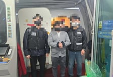 경찰, 영화 불법 공유 총책·캄보디아 로맨스 스캠 조직원 강제송환