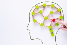 "기억 잃기 두려워" 1년에 3천만원 치매신약, 2천명이 맞았다