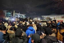 "계엄 후 '정서적 내전'에 지쳐"…국회 달려간 청년의 토로