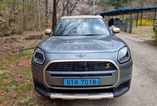 넓어진 공간, MINI 감성은 그대로…컨트리맨 일렉트릭의 매력[시승기]