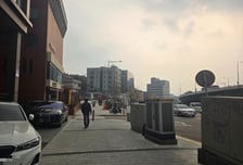 "식당서 TV 뉴스도 못 틀었다"…한남동에 남은 계엄 트라우마