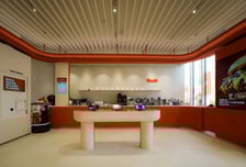 34년 비법 소스 DNA 한끼에 담았다...교촌 '소싯' 가보니[리얼로그M]