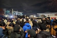 "피로 만든 역사 지켜야"…계엄의 밤, 국회로 달려간 다섯 시민의 증언