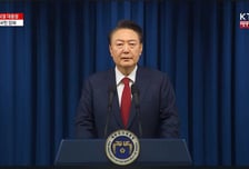 "비상대권으로 헤쳐가야"부터 선포까지…공소장으로 본 계엄