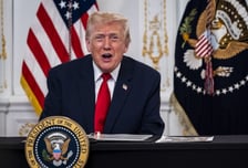 트럼프 "바이든이 오토펜 서명한 행정명령·문서 모두 무효"