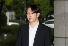 남태현, 앞차 추월하려다 '쾅'...마약 집유 중 음주운전→재판행