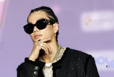 올데프 타잔 독무 날아갔다…'카메라 추락' 마마 대형 방송사고