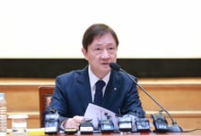 이찬진 "업비트 해킹사고는 신뢰 문제…그냥 넘어갈 부분 아냐"