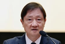 이찬진 금감원장 "나도 서학개미…오죽하면 해외투자 하겠나"