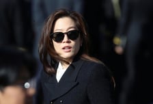 "분위기 압도적"…임세령 올블랙 패션에 쏠린 눈, 품절사태도