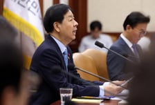 구윤철 "11월 물가상승률 2.4%, 각별한 긴장감으로 물가관리 총력"