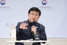 기후장관 "신규 원전 공론화 절차, 올해 안에 확정…산업용 전기요금 인하 숙고"