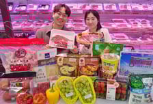 한우, 딸기 반값에 팝니다...롯데마트, 연말 결산 '통큰세일' 연다