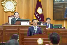 조석훈 목포시장 권한대행, 시의회서 내년도 예산안 설명