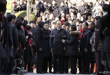 "국민 대반격 시작될 것"…국민의힘, '법원 앞 도열'로 추경호 응원