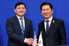 정청래, 美대사대리 만나 "70년 혈맹, 핵추진 잠수함으로 재확인"