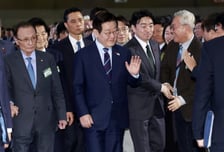 [속보]이재명 대통령 "남북, 대화·협력 나설 때 국민 삶 안정되고 나라는 희망으로 충만"