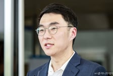 김남국, 인사청탁에 "훈식이형·현지누나에 추천"…대통령실 "엄중 경고"