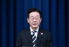 [속보]이재명 대통령 "국민 여러분 믿고 담대하게 나아갈 것"