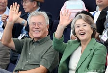 문재인 "내란 1년, 사과·반성 없어...'강한 민주주의' 향해 나아가자"