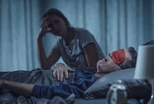 밤마다 "드르렁 커억" 뇌 위협 신호였다…미세출혈 위험 2배 '쑥'