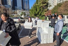 대구 취약계층 노인 가정에 '진도잇츠 전복죽' 전달