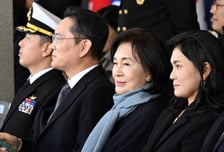 삼성물산 주가 10%대 "뛰어"...홍라희, 이재용에 지분 증여