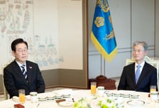 조희대 "비상계엄은 반헌법적 행위…개별 재판부가 신속·공정 재판"