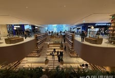 슬리퍼 끌고 가볍게… '로컬 쇼핑몰' 신세계 열렸다