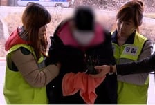 '꼬꼬무' 9살 친딸 잔혹하게 학대하고 암매장한 친모…"사람 아냐"