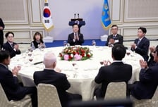 [속보]이재명 대통령 "해외순방 갈때마다 우리 생각 이상으로 대한민국과 국민들 평가받아"