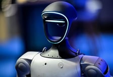 "로봇 1대가 3명분 해야"…로봇 앞서는 중국, 경제성도 따진다