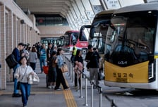 10연속 상한가 마감은 무리였다…천일고속 '하락엔딩'