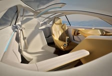 정의선 "기아의 80년, 위대한 여정"…콘셉트카 '비전 메타투리스모' 첫 공개