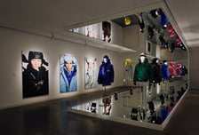 겨울 패딩의 강자 '캐나다구스'..숏부터 경량패딩까지 이유있는 변신