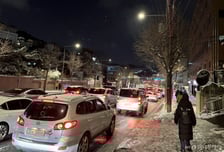 "출근길도 비상이다" 눈 쌓이고 도로 꽁꽁...지하철 20회 증차