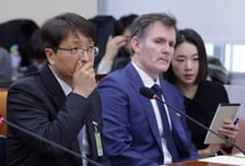 쿠팡, 간밤 1%대 반등…'정보유출 쇼크' 회복 첩첩산중