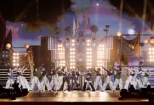 "잠깐 눈 감으면 20만원이 800만원"...성시경·임영웅도 울리는 '암표'