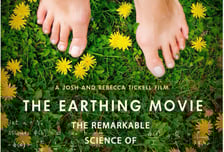 "맨발 걷기로 건강해져" '어싱' 열풍에...과학 vs 상술 맞붙었다 [트민자]