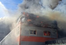 칠곡 섬유공장 화재 3시간 만 초기 진압…"완진까지 장시간 예상"